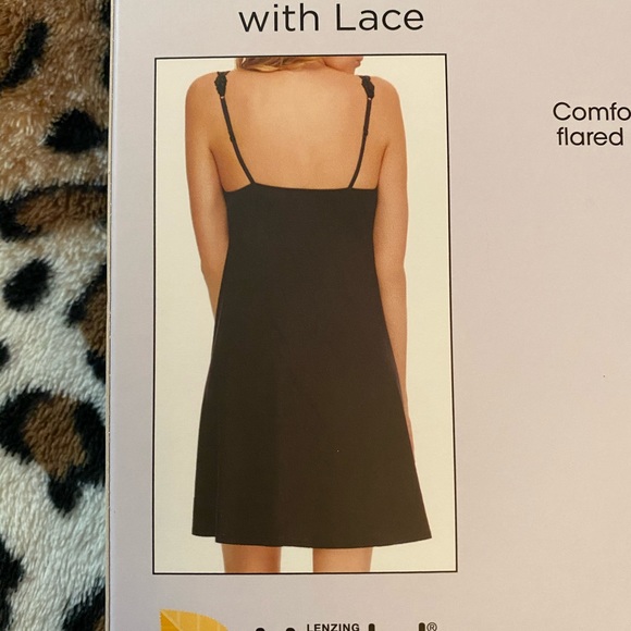 Felina lingerie nightgown in black - Picture 3 of 6